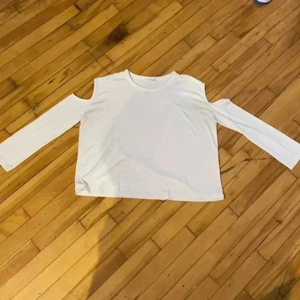 Rag & Bone could shoulder top